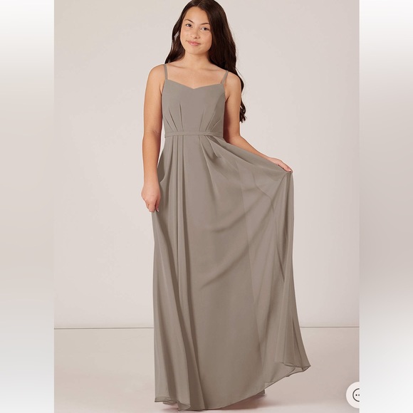 Jr. Bridesmaid Dress Azazie Taupe - Picture 3 of 13